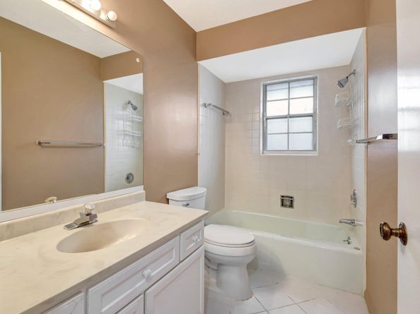 428 Pine Villa Drive, Atlantis FL 33462