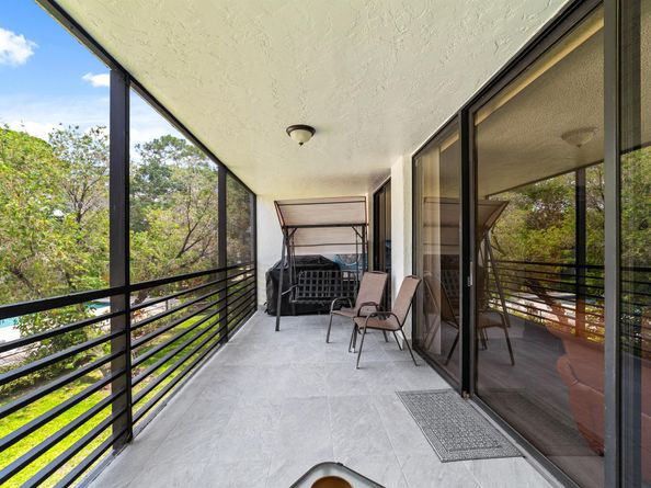 7579 NW 79th Avenue 201, Tamarac FL 33321