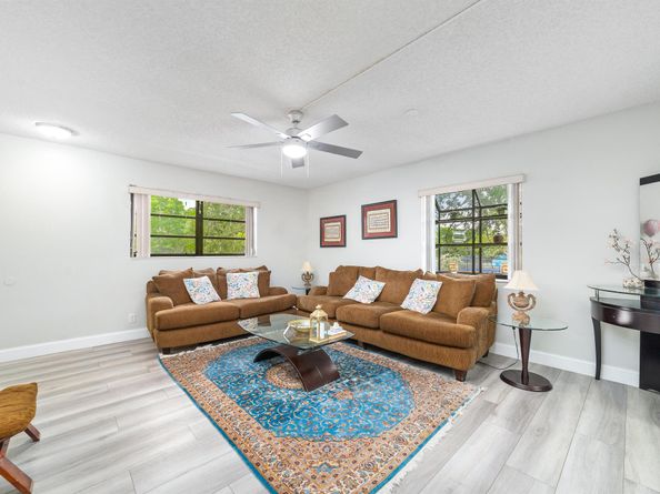 7579 NW 79th Avenue 201, Tamarac FL 33321