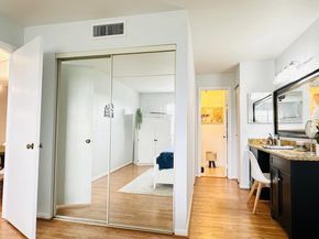 9300 SW 8th St 214, Boca Raton FL 33428