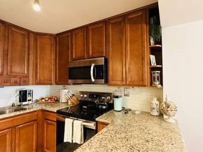 9300 SW 8th St 214, Boca Raton FL 33428