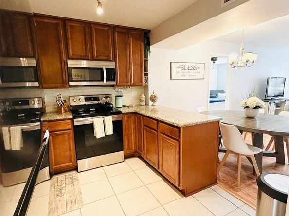 9300 SW 8th St 214, Boca Raton FL 33428