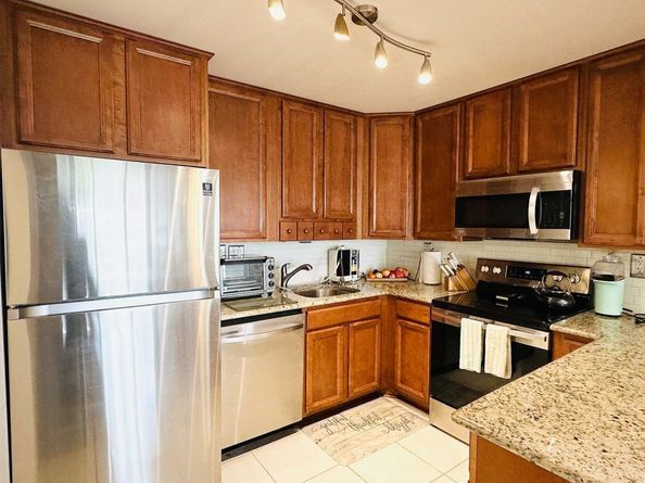 9300 SW 8th St 214, Boca Raton FL 33428