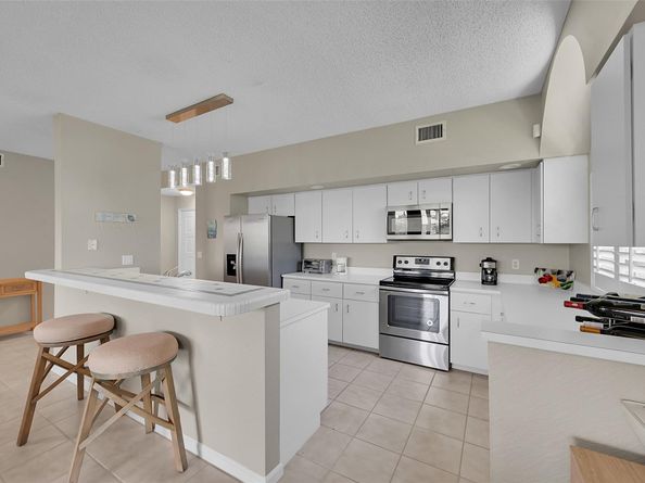 8049 Aberdeen Dr 101, Boynton Beach FL 33472
