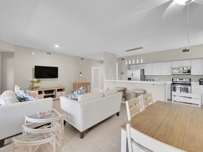 8049 Aberdeen Dr 101, Boynton Beach FL 33472