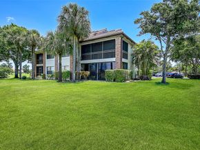 8049 Aberdeen Dr 101, Boynton Beach FL 33472