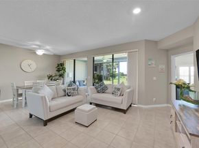 8049 Aberdeen Dr 101, Boynton Beach FL 33472