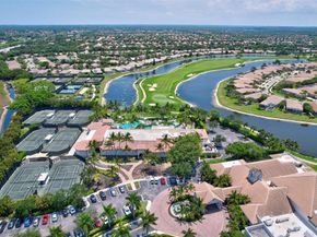 8049 Aberdeen Dr 101, Boynton Beach FL 33472