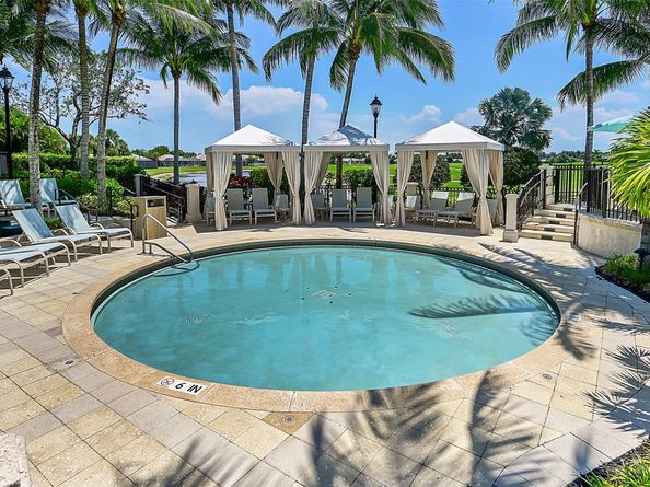 8049 Aberdeen Dr 101, Boynton Beach FL 33472