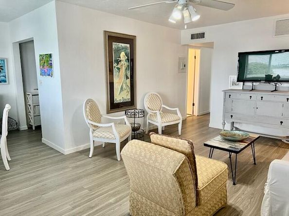 2381 Sunset Avenue 406, Lake Worth Beach FL 33461