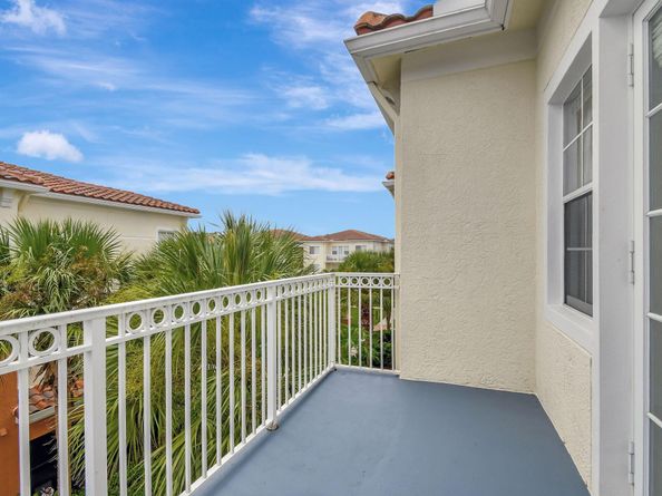 9873 Baywinds Drive 5302, West Palm Beach FL 33411
