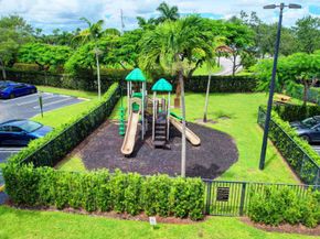 9873 Baywinds Drive 5302, West Palm Beach FL 33411