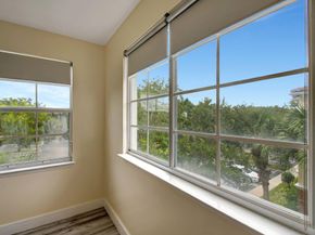 9873 Baywinds Drive 5302, West Palm Beach FL 33411