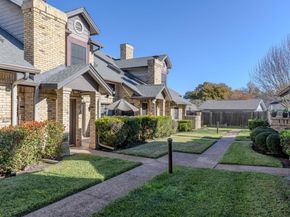 10819 Crown Colony DR 11, Austin TX 78747
