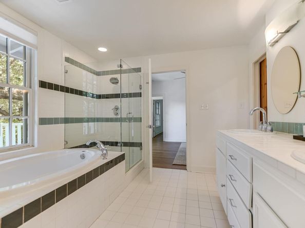 1609 Linscomb Ave, Austin TX 78704