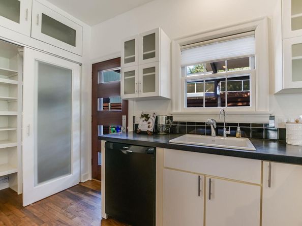 1609 Linscomb Ave, Austin TX 78704