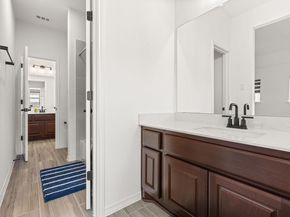 372 Hollister DR, Liberty Hill TX 78642