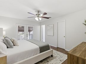 8142 Ceberry DR B, Austin TX 78759