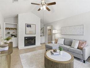 8142 Ceberry DR B, Austin TX 78759