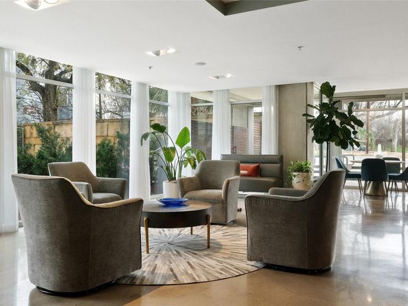 210 Lee Barton DR 517, Austin TX 78704