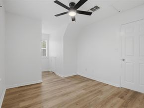 400 Split Oak DR, Pflugerville TX 78660