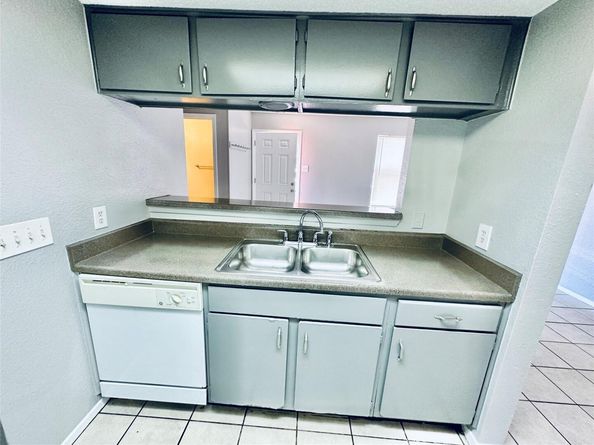 5305 Woodland Oaks CT, Austin TX 78744