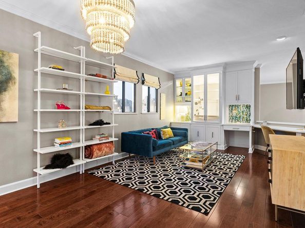 1707 Spyglass DR 123, Austin TX 78746