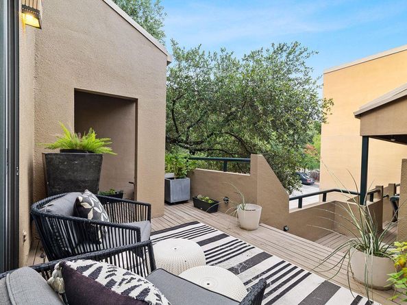 1707 Spyglass DR 123, Austin TX 78746