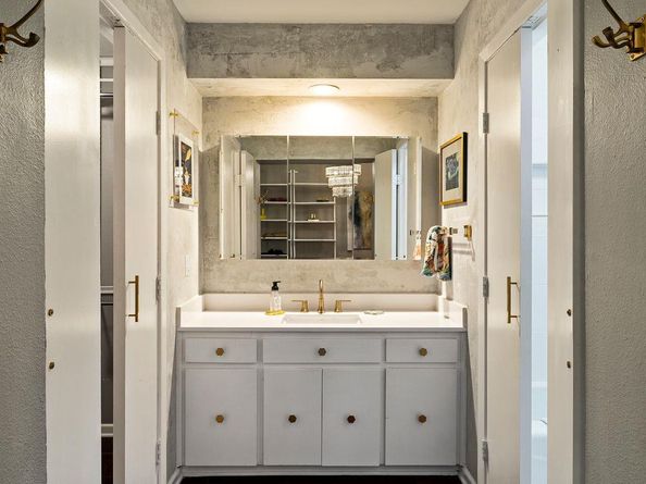 1707 Spyglass DR 123, Austin TX 78746