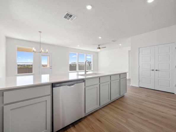 8303 Knoxville TRL, Austin TX 78744