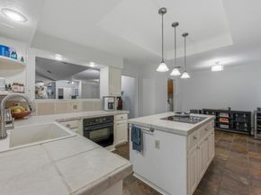 137 Long Wood Ave, Lakeway TX 78734