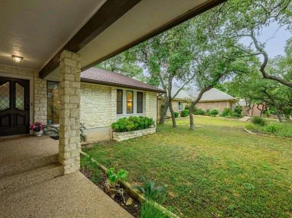 137 Long Wood Ave, Lakeway TX 78734