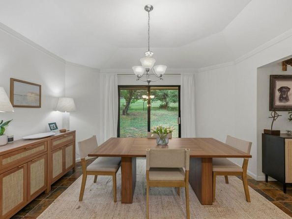 137 Long Wood Ave, Lakeway TX 78734