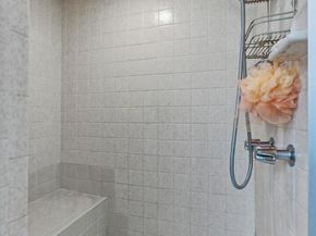 137 Long Wood Ave, Lakeway TX 78734