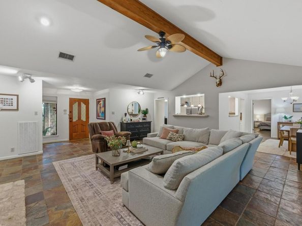 137 Long Wood Ave, Lakeway TX 78734