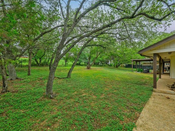 137 Long Wood Ave, Lakeway TX 78734