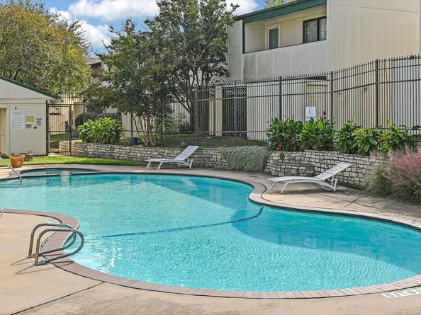 6718 Silvermine DR 903, Austin TX 78736