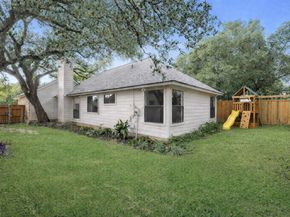 8302 Mendota CV, Austin TX 78717