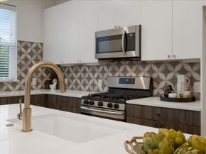 2624 Metcalfe RD 10, Austin TX 78741