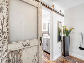 6718 Silvermine DR 1004, Austin TX 78736