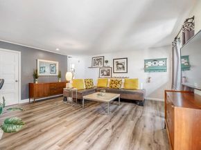 6718 Silvermine DR 1004, Austin TX 78736