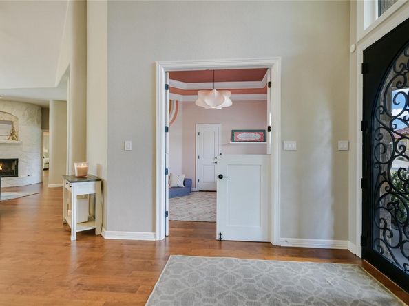 100 Dovetail LN, Georgetown TX 78628