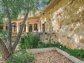 100 Dovetail LN, Georgetown TX 78628