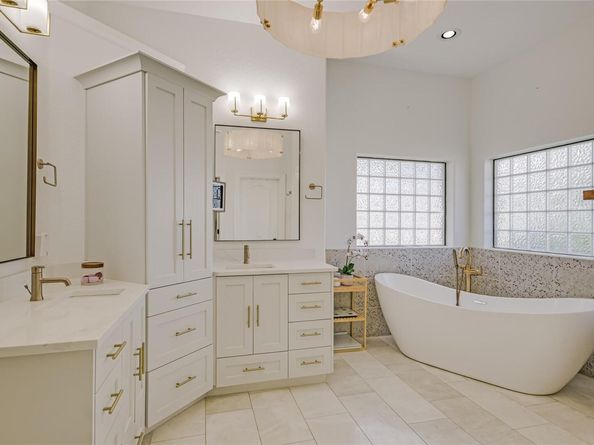 100 Dovetail LN, Georgetown TX 78628