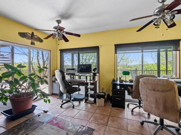 909 Redbud TRL, West Lake Hills TX 78746