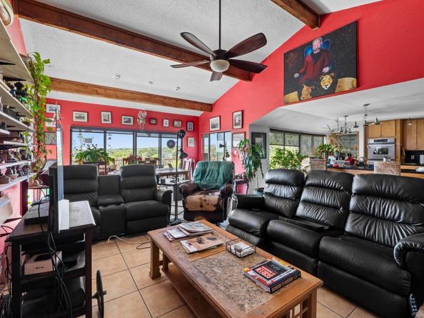 909 Redbud TRL, West Lake Hills TX 78746
