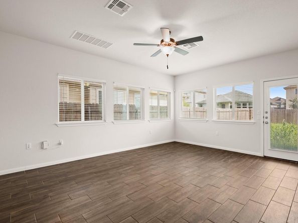 9908 Dalliance LN, Manor TX 78653