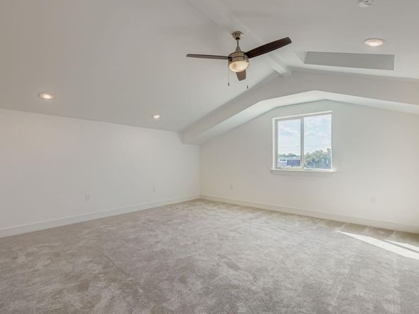 200 Tesla CIR, Austin TX 78681