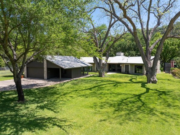 2401 Manana ST, Austin TX 78730