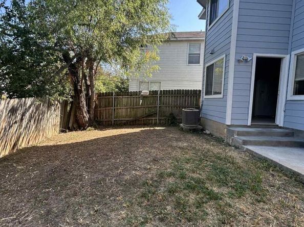 1512 Parkfield CIR, Round Rock TX 78664